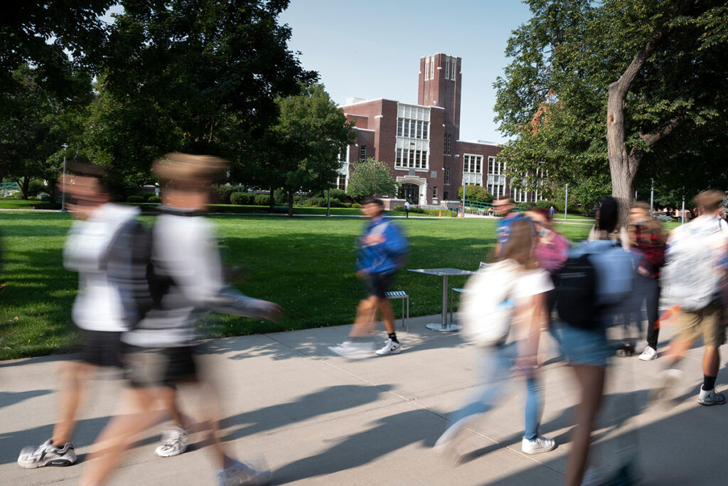 Students walk on the quad during Bronco Welcome