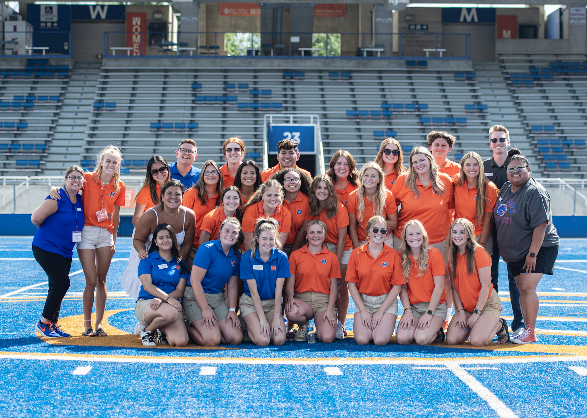 Team Photo of Summer 2022 Orientation Leaders on The Blue 