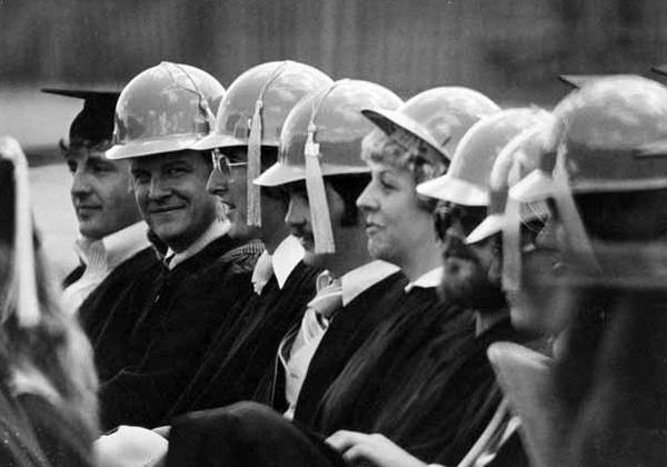 1980: Construction management commencement