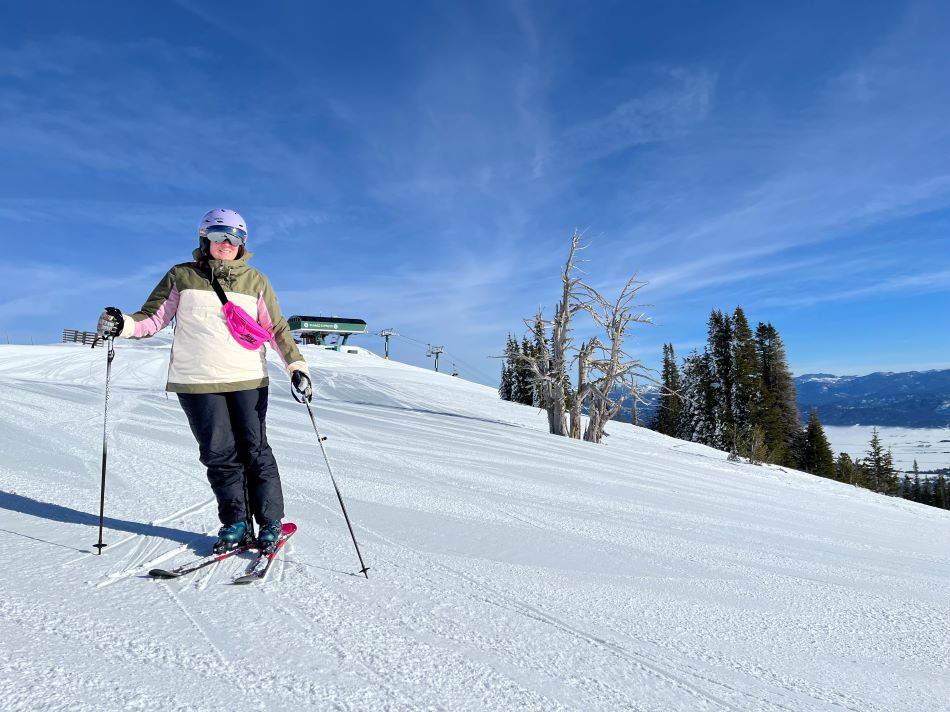 Gabby Weeks skiing