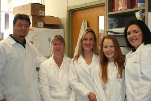A picture of Dr. Wingett's lab with students
