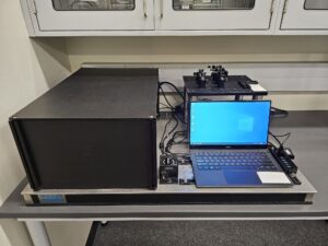 MCMR 136 - Vis absorption spectrometer