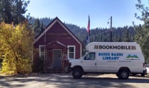 a picture of the van that is used as a bookmobile for Boise Basin Library District